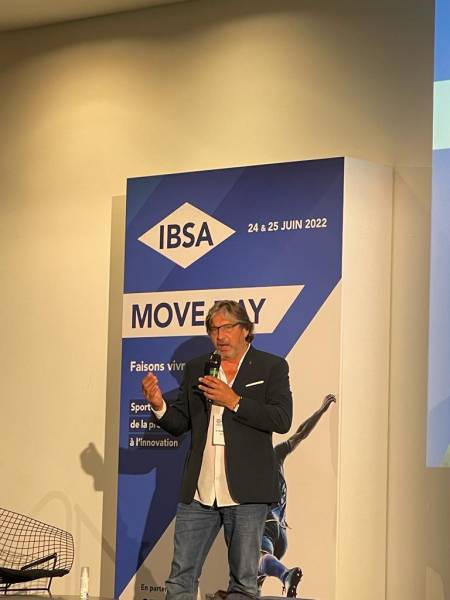 Communication orale du Docteur Christophe Cermolacce, chirurgien orthopédiste et traumatologie (Paris - Marseille) aux Journées de l'IBSA, à Nice