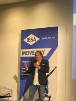 Communication orale du Docteur Christophe Cermolacce, chirurgien orthopédiste et traumatologie (Paris - Marseille) aux Journées de l'IBSA, à Nice